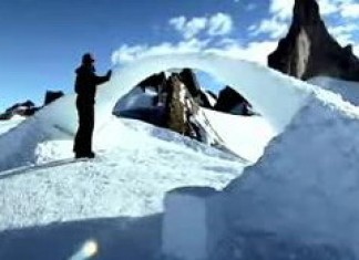 The Antarctic Ice Bridge Video courtesy of the Leonardo Project.